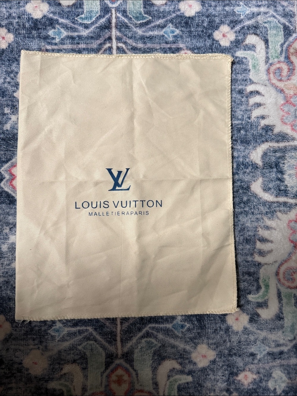 Louis Vuitton Cream Dust Bag with Navy Logo